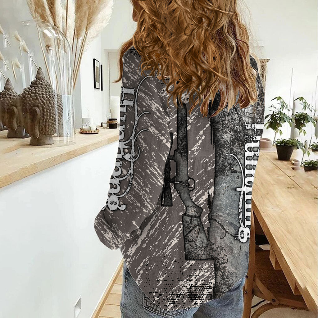 Hunting Rifle Women Casual Shirt Grunge Wilderness Marsh Scene with Rustic Outdoor