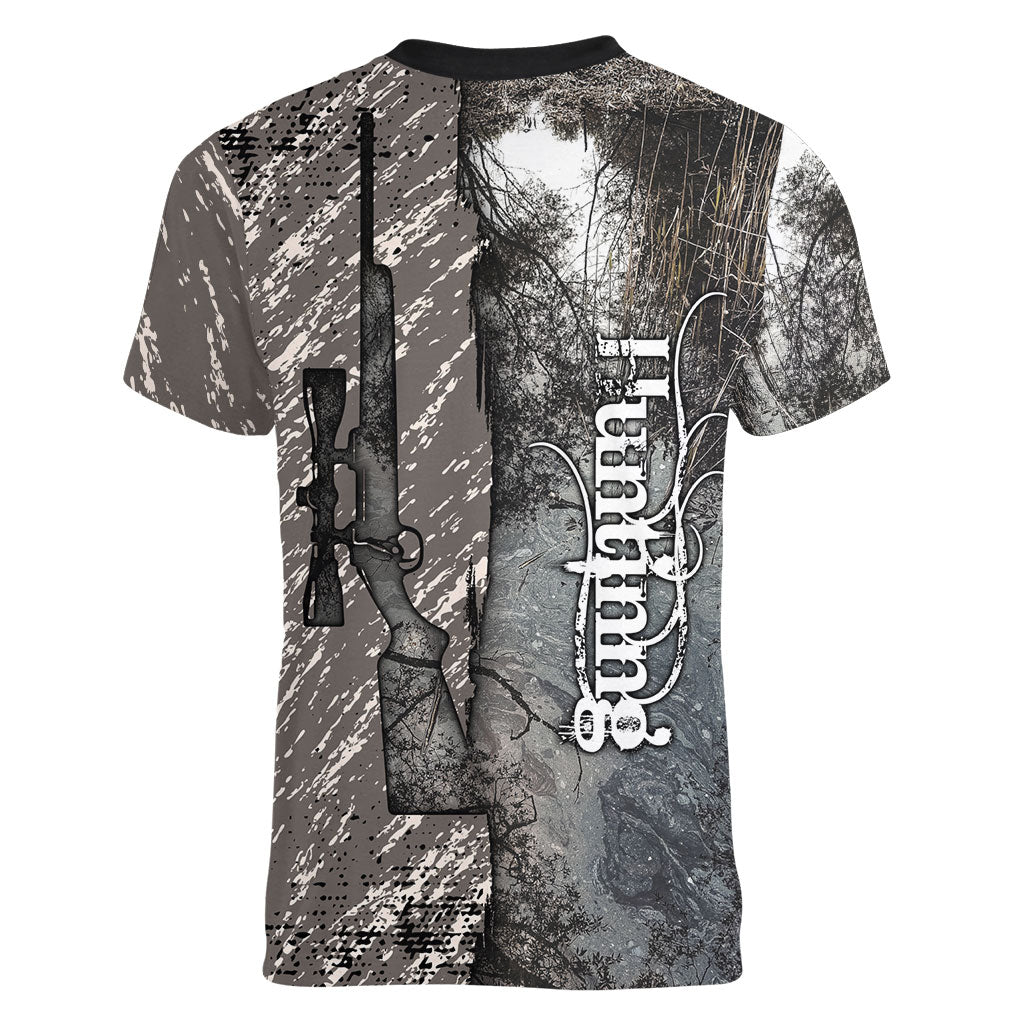 Hunting Rifle Women V-Neck T-Shirt Grunge Wilderness Marsh Scene with Rustic Outdoor