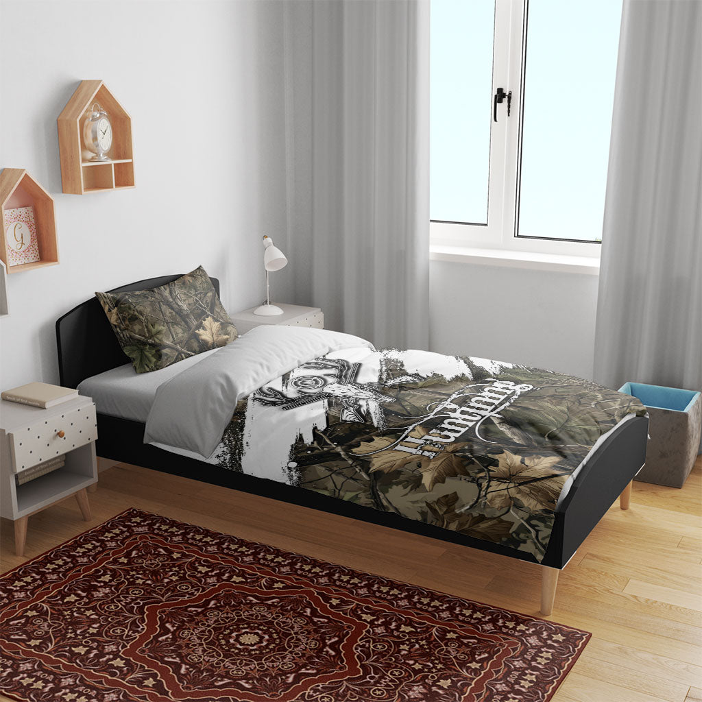 Deer Skull Hunting Bedding Set Camo Forest Grunge Buck Skull Crossed Rifles Target