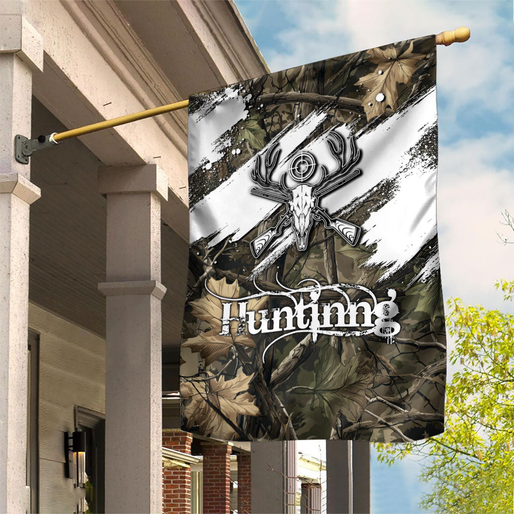 Deer Skull Hunting Garden Flag Camo Forest Grunge Buck Skull Crossed Rifles Target