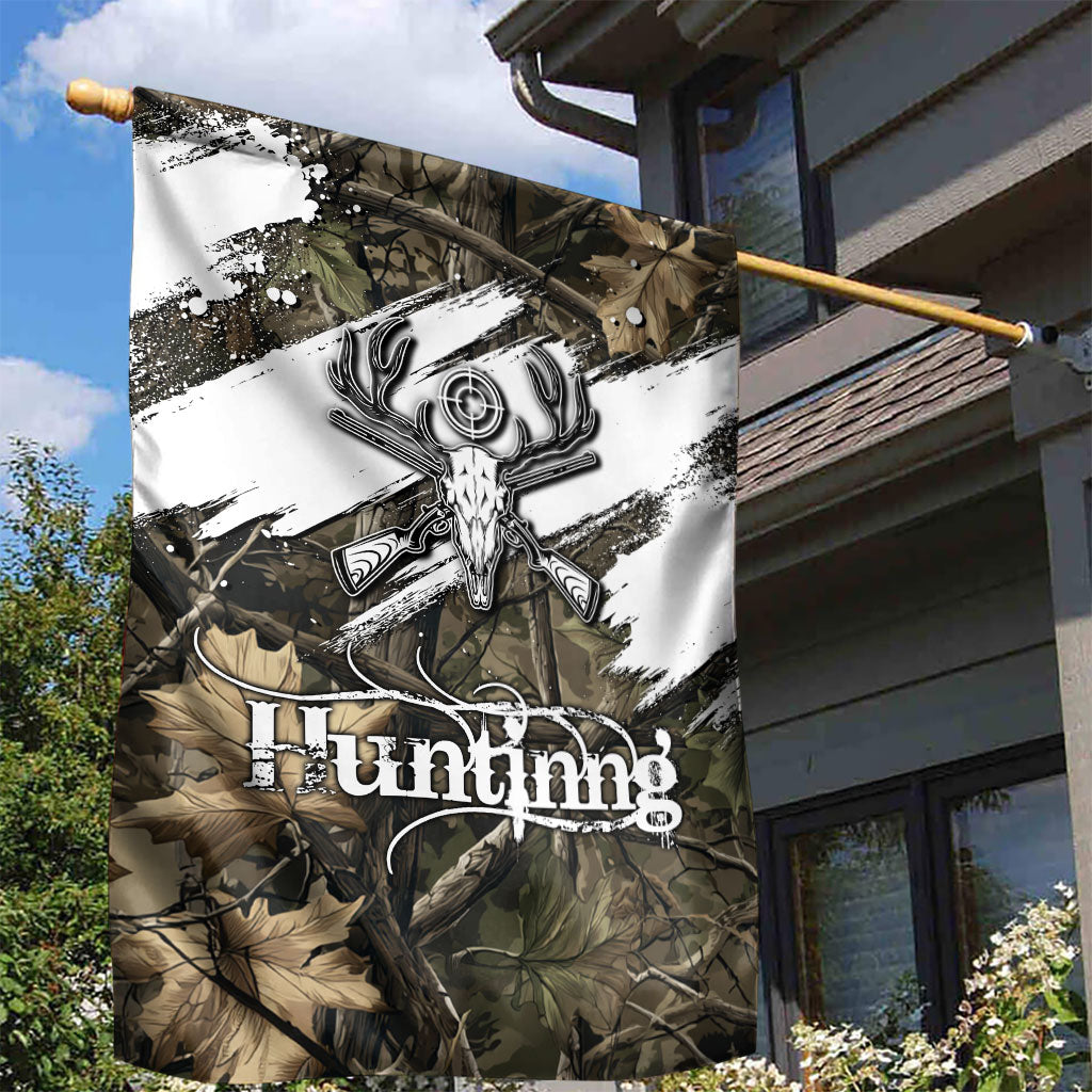 Deer Skull Hunting Garden Flag Camo Forest Grunge Buck Skull Crossed Rifles Target