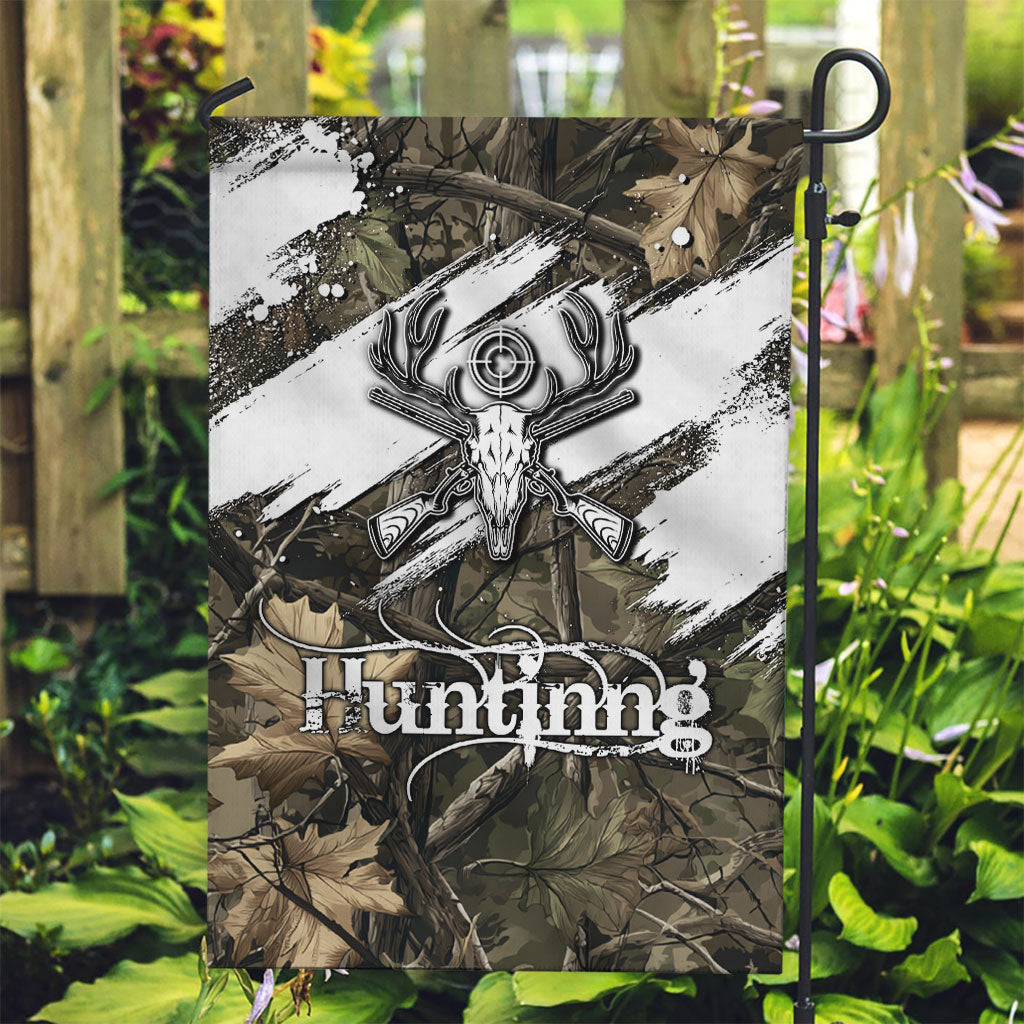 Deer Skull Hunting Garden Flag Camo Forest Grunge Buck Skull Crossed Rifles Target