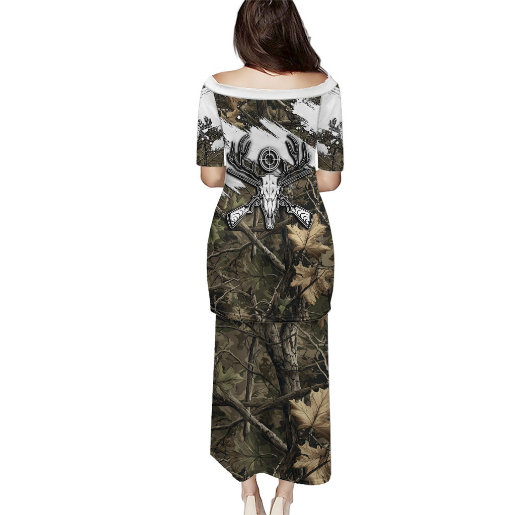 Deer Skull Hunting Puletasi Camo Forest Grunge Buck Skull Crossed Rifles Target