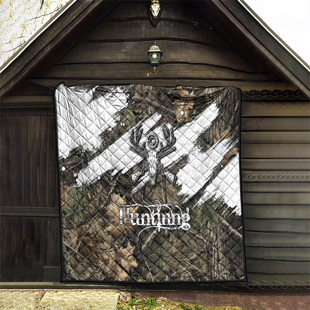 Deer Skull Hunting Quilt Camo Forest Grunge Buck Skull Crossed Rifles Target