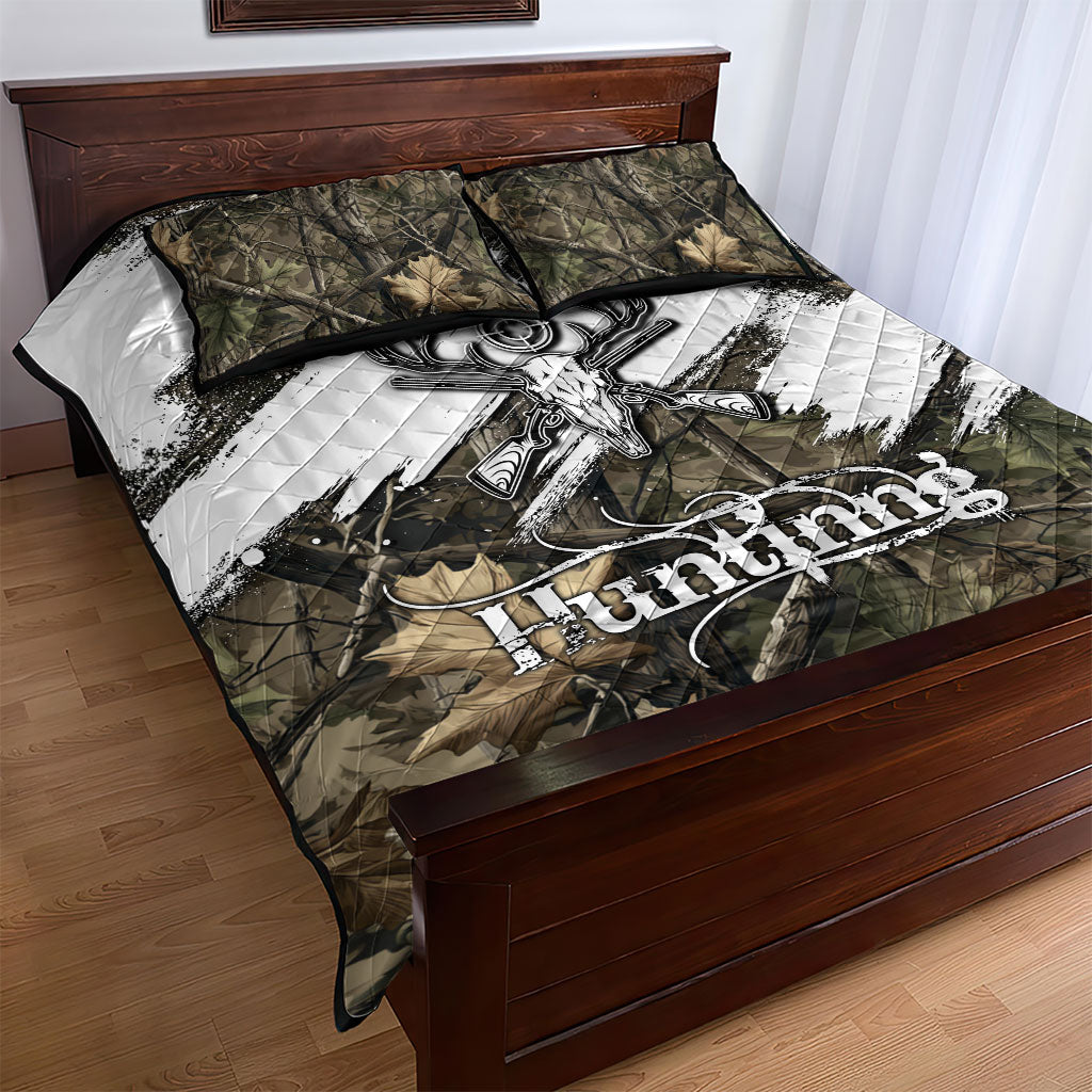 Deer Skull Hunting Quilt Bed Set Camo Forest Grunge Buck Skull Crossed Rifles Target
