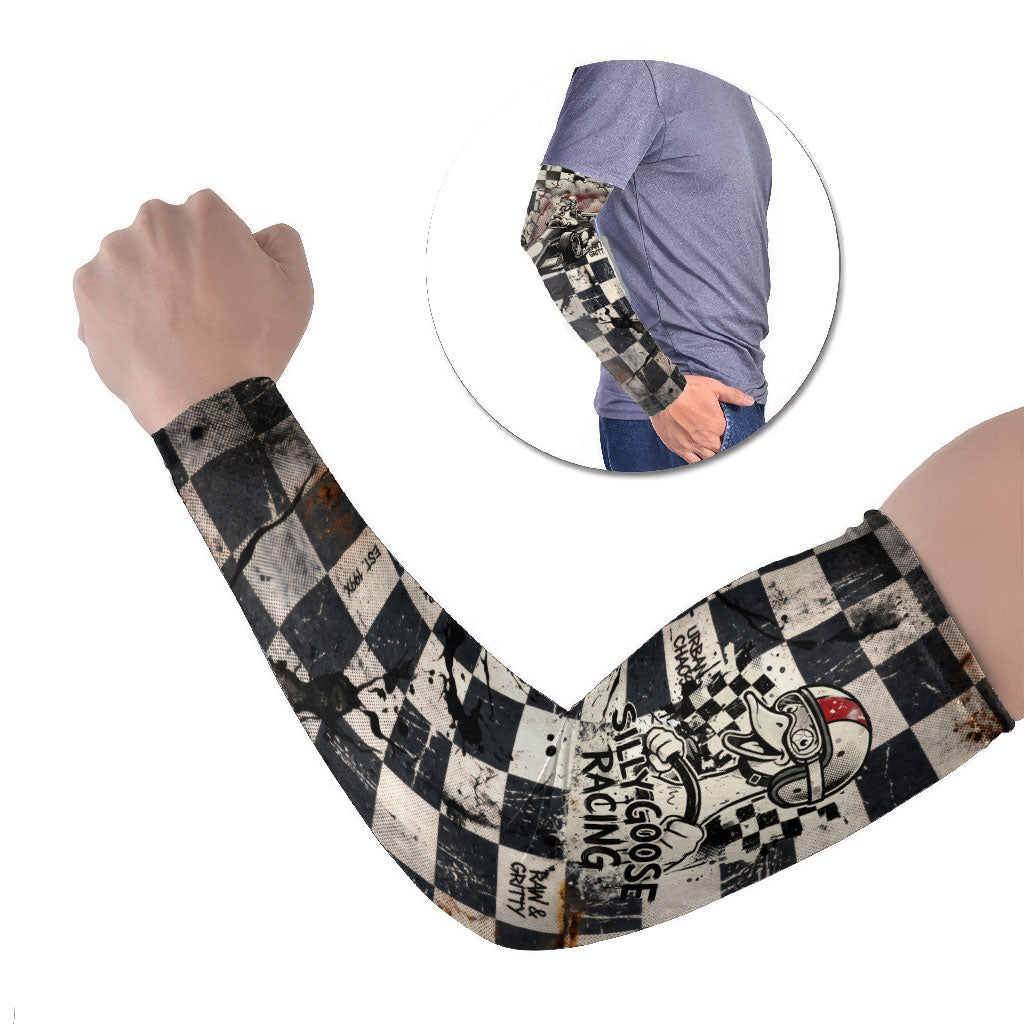 Silly Goose Racing Motorsport Arm Sleeves Vintage Distressed Checkered Flag - Cartoon Race Car