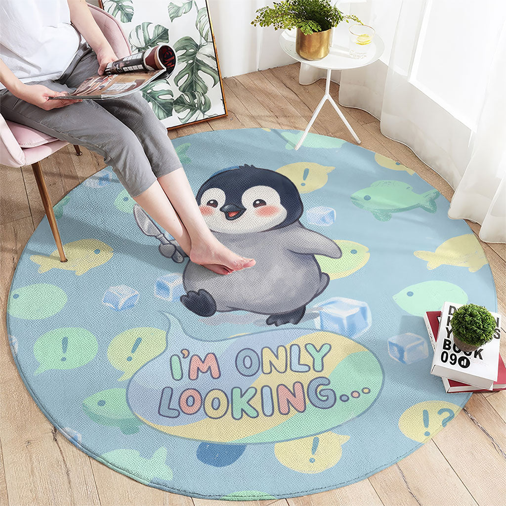 Sneaky Flipper Cute Penguin Holding Knife Round Carpet Funny Chibi Penguin Graphic With Ice And Fish Pattern