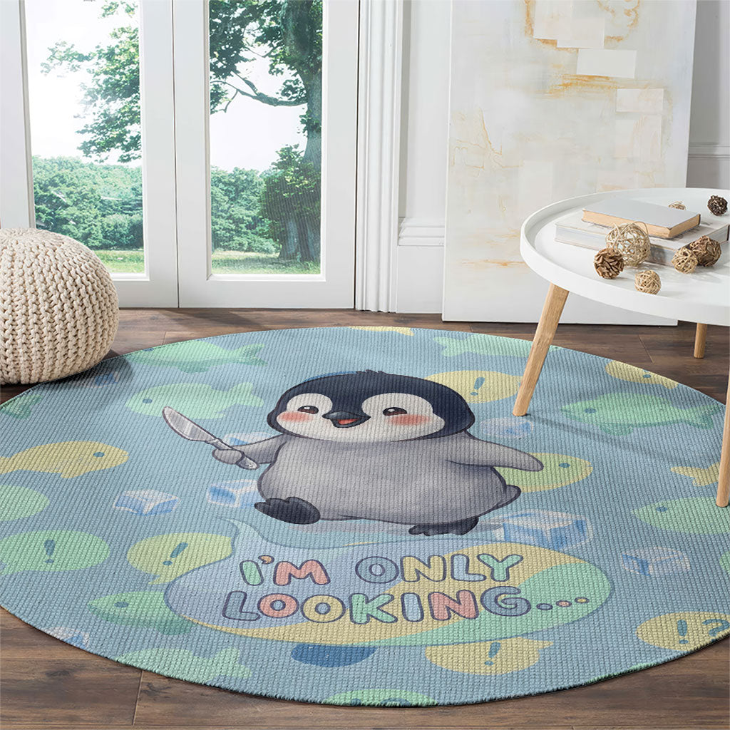 Sneaky Flipper Cute Penguin Holding Knife Round Carpet Funny Chibi Penguin Graphic With Ice And Fish Pattern