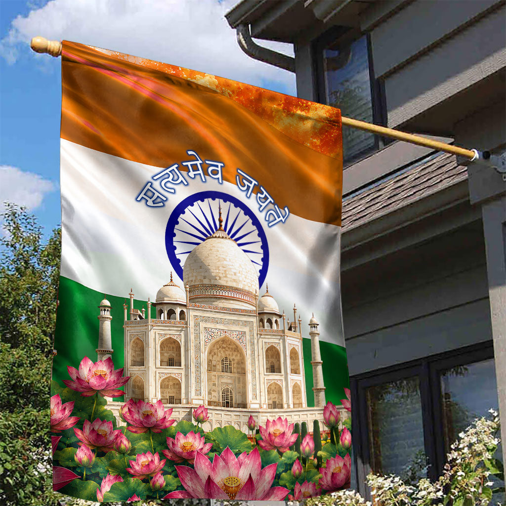 India Flag Peacock Garden Flag Vibrant Cultural Indian Taj Mahal Lotus