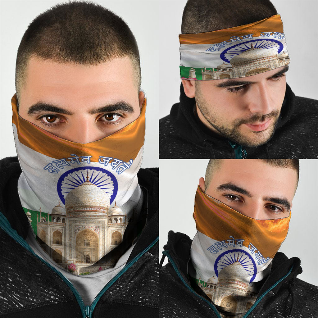 India Flag Peacock Neck Gaiter Vibrant Cultural Indian Taj Mahal Lotus
