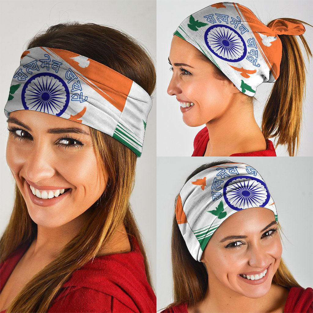 India Flag Neck Gaiter Jet Flypast Ashoka Chakra Lotus Vibrant Patriotic Tricolor