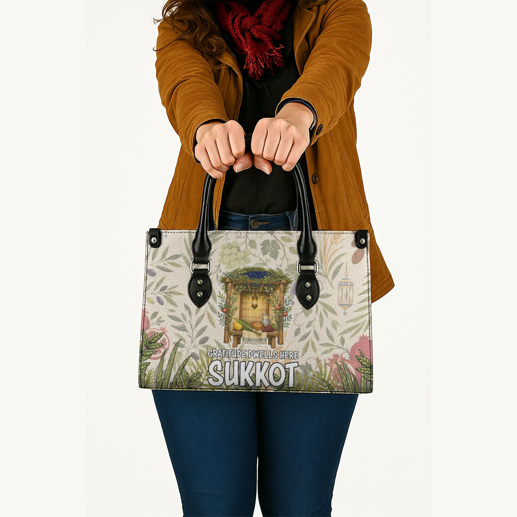 Sukkot Leather Bag Jewish Holiday Gratitude Dwells Here - Vintage Botanical Sukkah