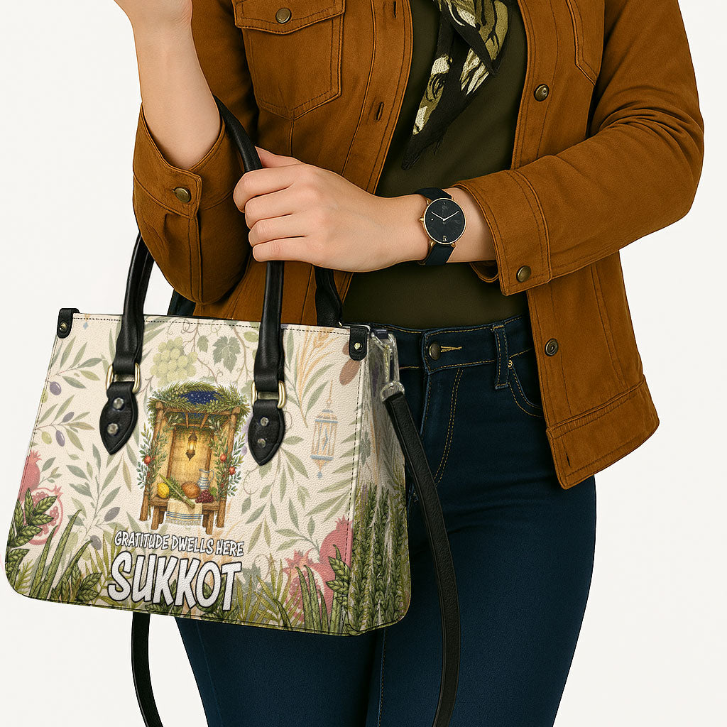 Sukkot Leather Bag Jewish Holiday Gratitude Dwells Here - Vintage Botanical Sukkah