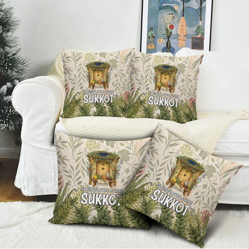 Sukkot Pillow Cover Jewish Holiday Gratitude Dwells Here - Vintage Botanical Sukkah