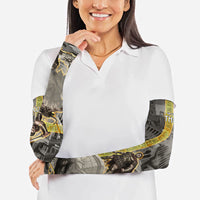 Theseus In The Heart Of The Labyrinth Arm Sleeves Ancient Greek Mythology Minotaur Warrior Battle Art