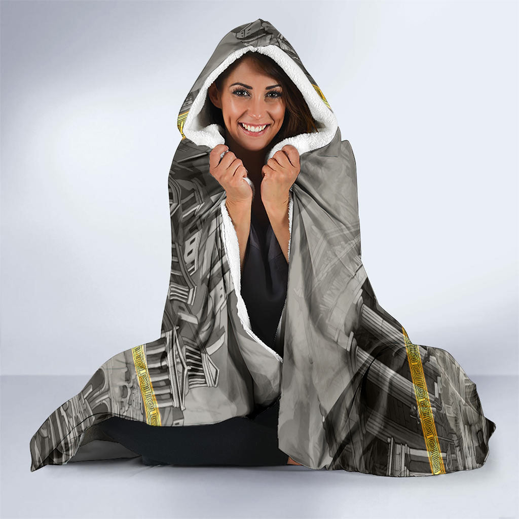 Theseus In The Heart Of The Labyrinth Hooded Blanket Ancient Greek Mythology Minotaur Warrior Battle Art