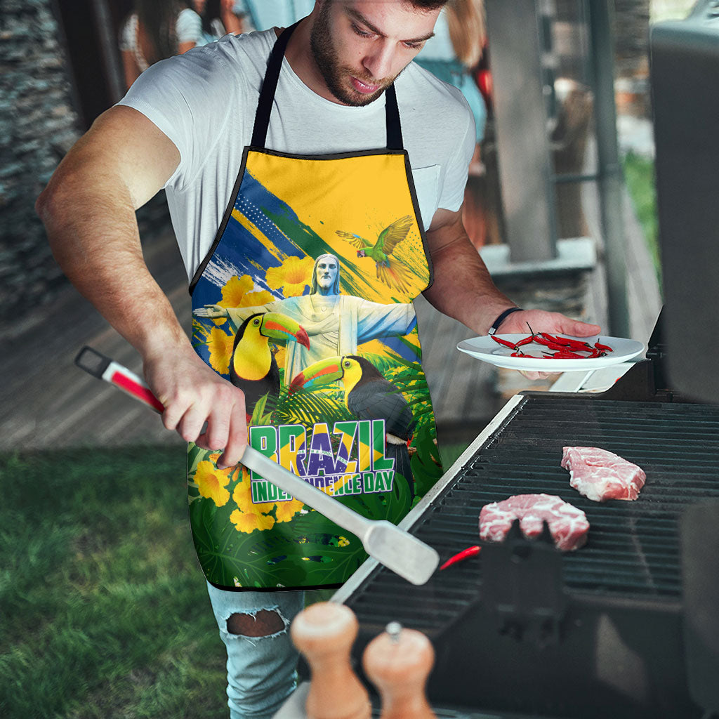 Brazil Independence Day Apron One Nation One Heart - Tropical Toucan Macaw Christ Redeemer