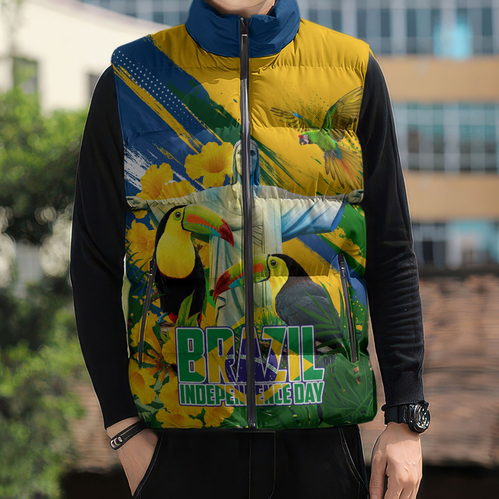 Brazil Independence Day Sleeveless Puffer Jacket One Nation One Heart - Tropical Toucan Macaw Christ Redeemer