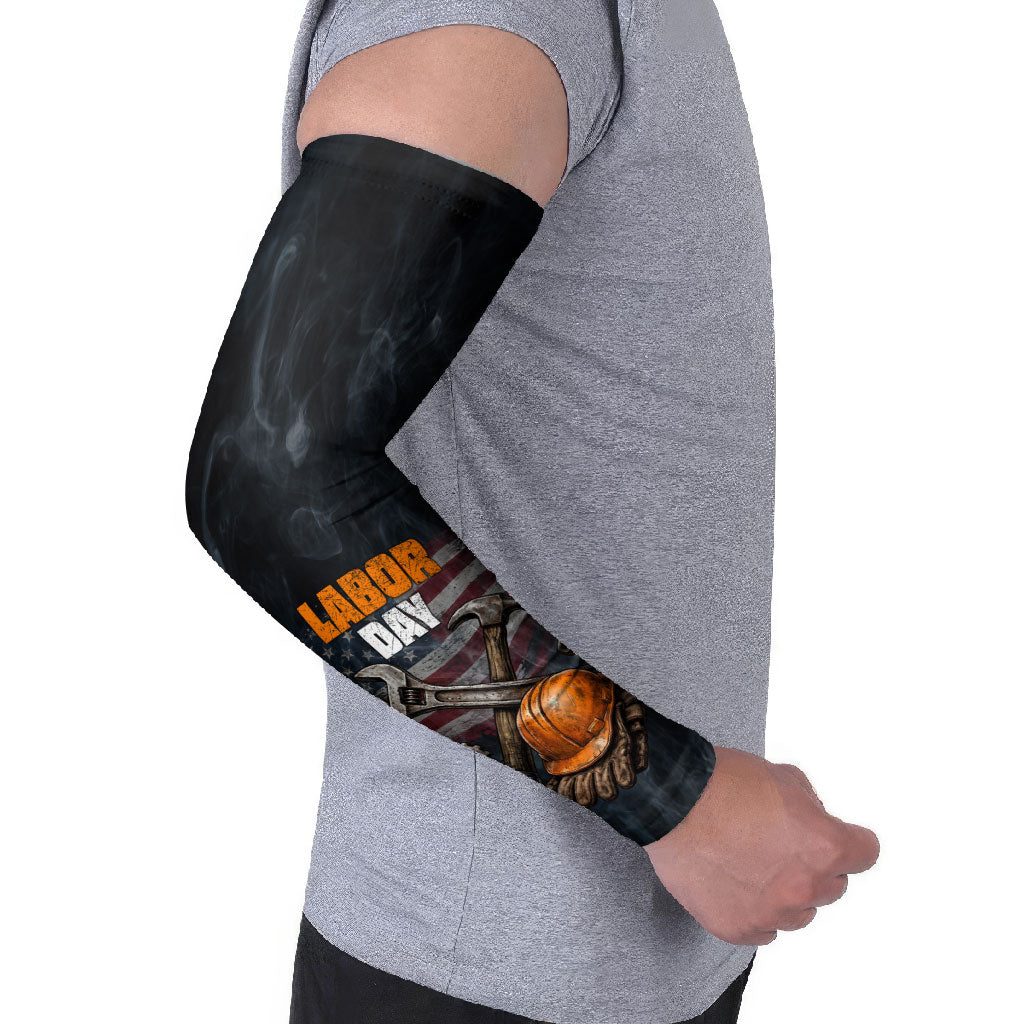 Labor Day Arm Sleeves Strong Hands Build Nations Patriotic Grunge Tools