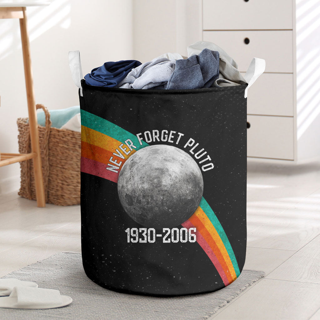 Never Forget Pluto 1930-2006 Laundry Basket Vintage Retro Rainbow Planet Outer Space Astronomy Graphic Art