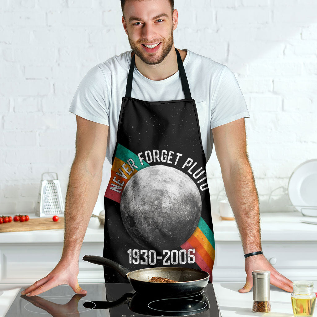 Never Forget Pluto 1930-2006 Apron Vintage Retro Rainbow Planet Outer Space Astronomy Graphic Art