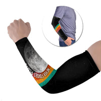 Never Forget Pluto 1930-2006 Arm Sleeves Vintage Retro Rainbow Planet Outer Space Astronomy Graphic Art