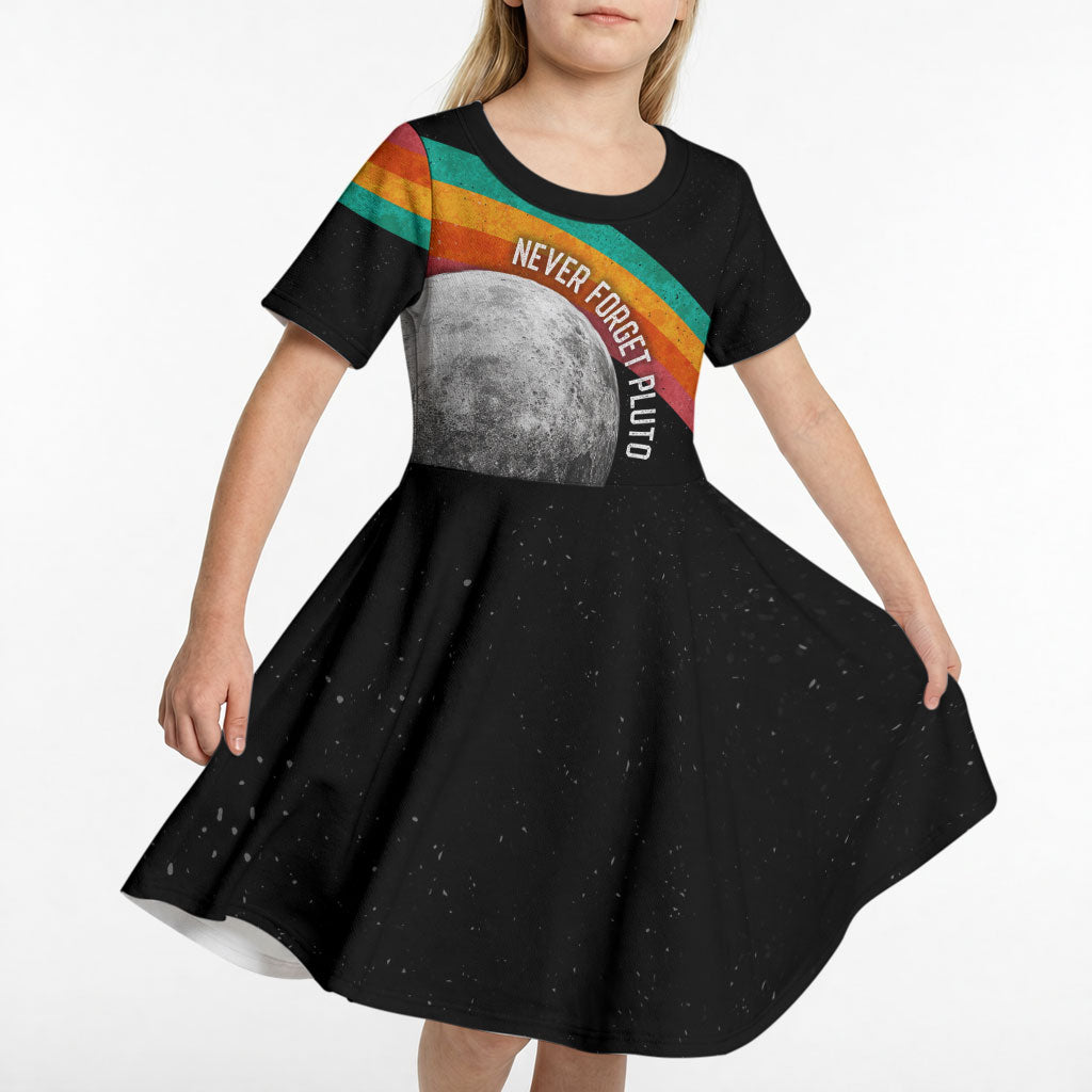 Never Forget Pluto 1930-2006 Kid Short Sleeve Dress Vintage Retro Rainbow Planet Outer Space Astronomy Graphic Art