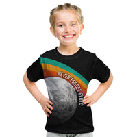 Never Forget Pluto 1930-2006 Kid T Shirt Vintage Retro Rainbow Planet Outer Space Astronomy Graphic Art