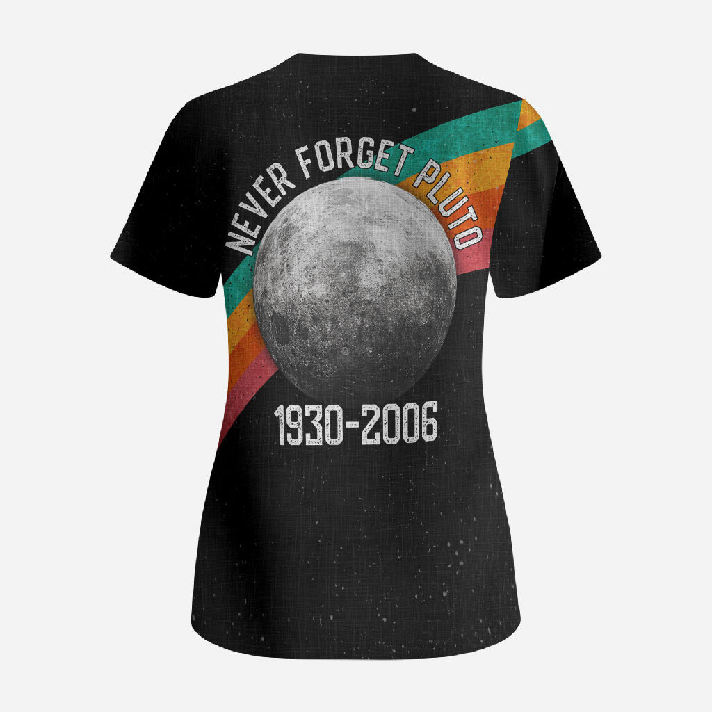 Never Forget Pluto 1930-2006 Scrub Top Vintage Retro Rainbow Planet Outer Space Astronomy Graphic Art