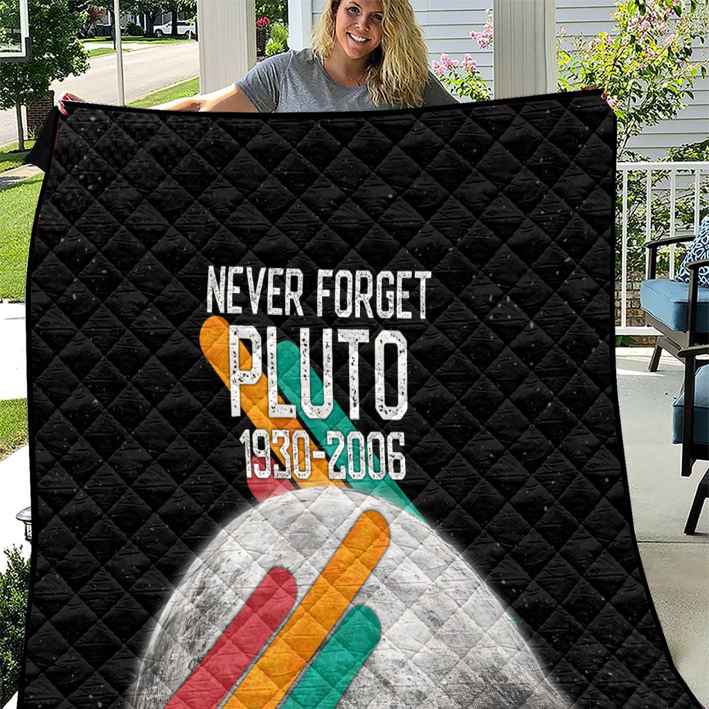 Never Forget Pluto Quilt Retro Space Astronomy Science