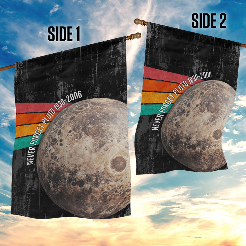 Never Forget Pluto Garden Flag Distressed Retro Space Astronomy Science