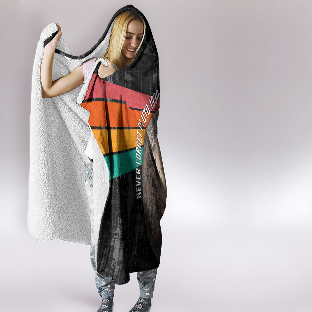 Never Forget Pluto Hooded Blanket Distressed Retro Space Astronomy Science