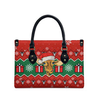 Lovely Giraffe Christmas Leather Bag Xmas Holiday Patterns - Wonder Print Shop