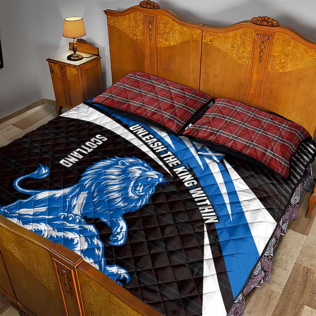 Scotland Lion Quilt Bed Set with Blue and White Saltire and Tartan Pattern - Wonder Print Shop