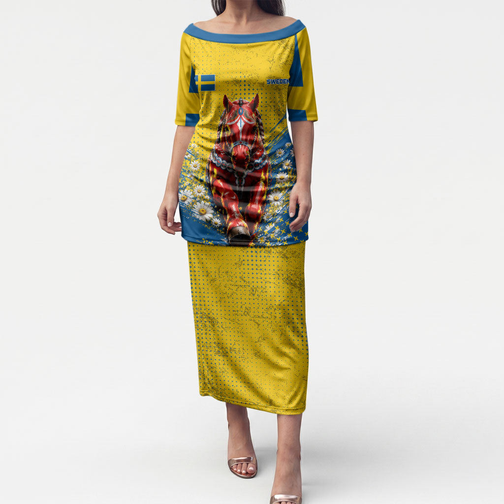 Personalized Sweden Dala Horse Soccer Puletasi Grunge Swedish Flag Cheering Fans Floral