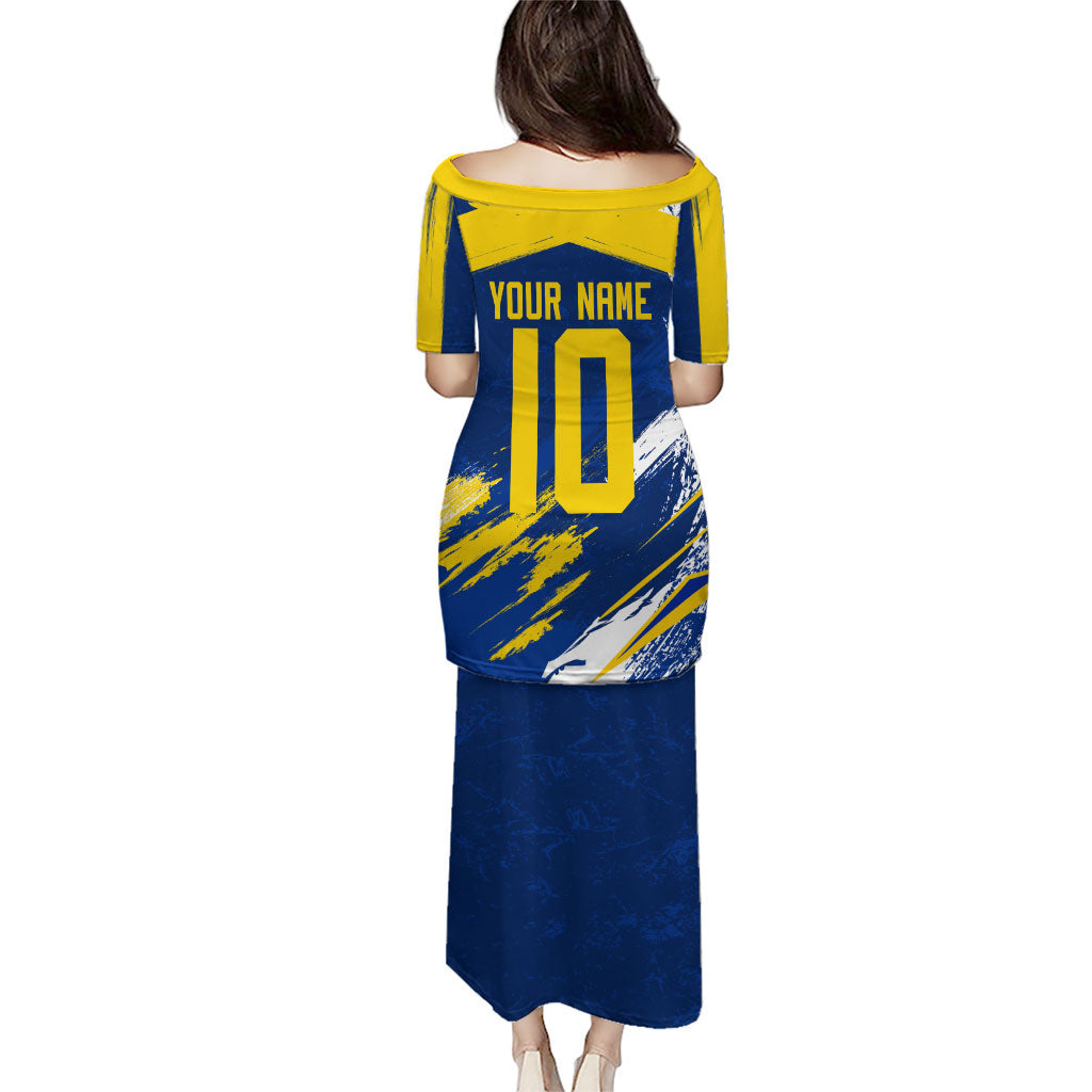 Personalized Sweden Dala Horse Soccer 2026 Puletasi Grunge Swedish Flag Brush Strokes