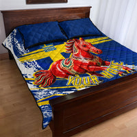 Personalized Sweden Dala Horse Soccer 2026 Quilt Bed Set Grunge Swedish Flag Brush Strokes