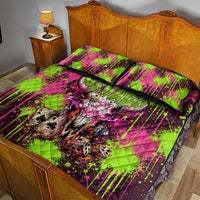 Nevada Area 51 Bull Skull Alien UFO Quilt Bed Set Vibrant Pink Lime Paint Drip Graffiti Street Art Style