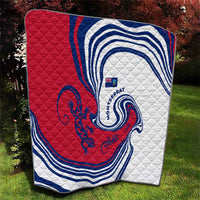 Montserrat Quilt with Gecko Illustration Red Blue Wavy Line Design - Wonder Print Shop