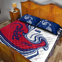 Montserrat Quilt Bed Set with Gecko Illustration Red Blue Wavy Line Design - Wonder Print Shop