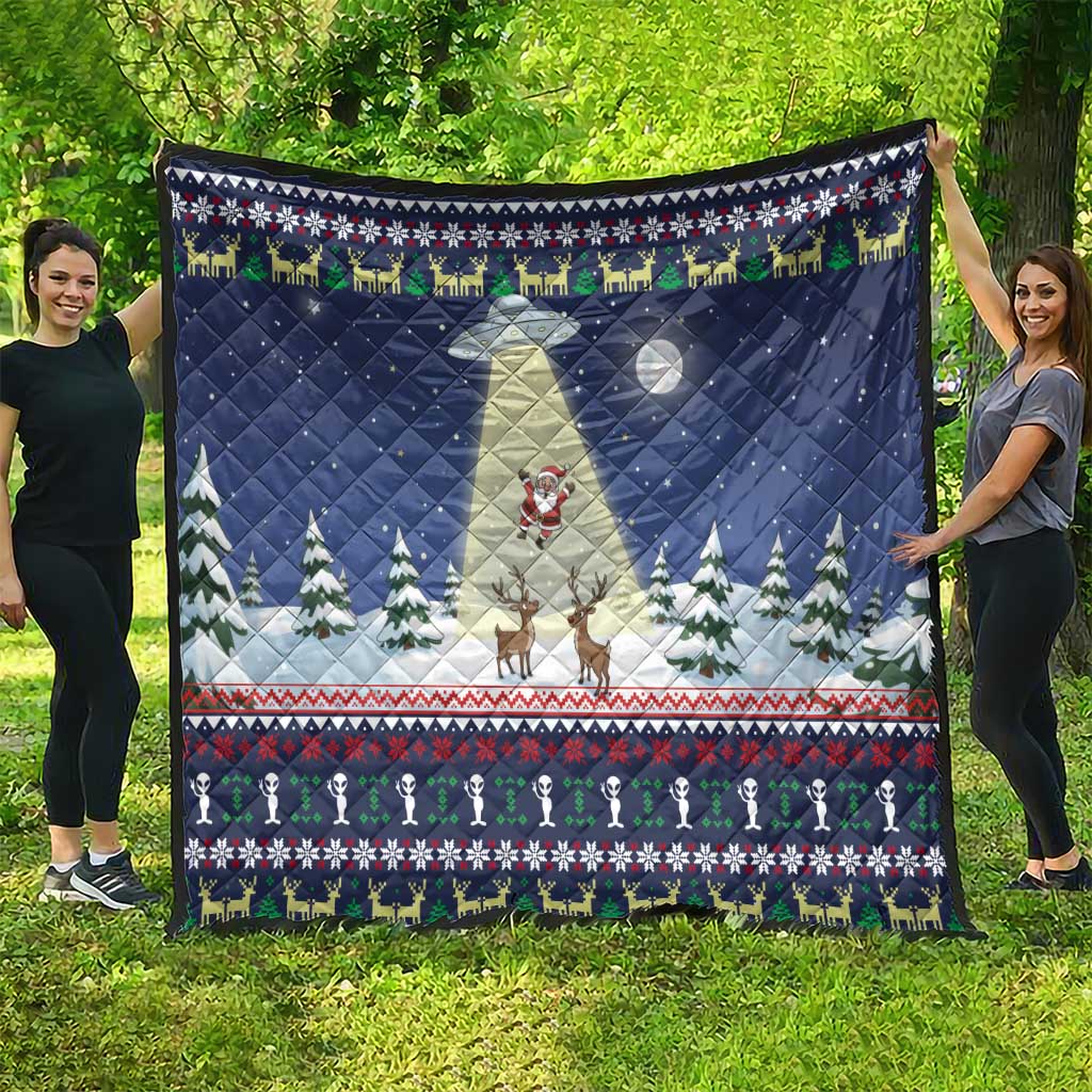 Christmas Alien Pattern with UFO Abduction of Santa Reindeer Snowy Forest Quilt Xmas Holiday Patterns - Wonder Print Shop