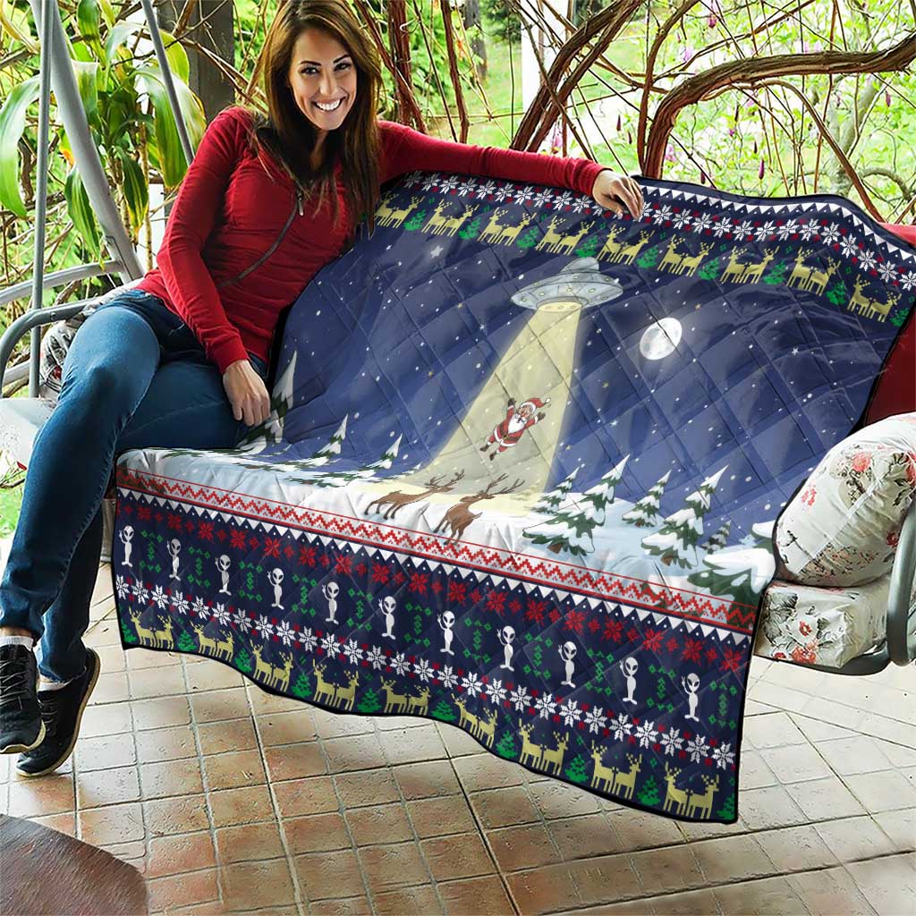 Christmas Alien Pattern with UFO Abduction of Santa Reindeer Snowy Forest Quilt Xmas Holiday Patterns - Wonder Print Shop
