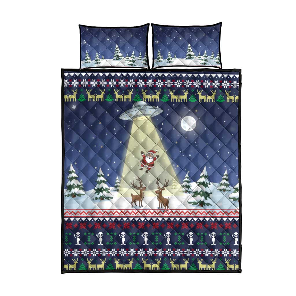 Christmas Alien Pattern with UFO Abduction of Santa Reindeer Snowy Forest Quilt Bed Set Xmas Holiday Patterns - Wonder Print Shop