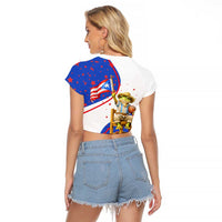 Puerto Rico Coquí Frog Football Fan Raglan Cropped T Shirt Whimsical Cartoon Style with Patriotic Elements
