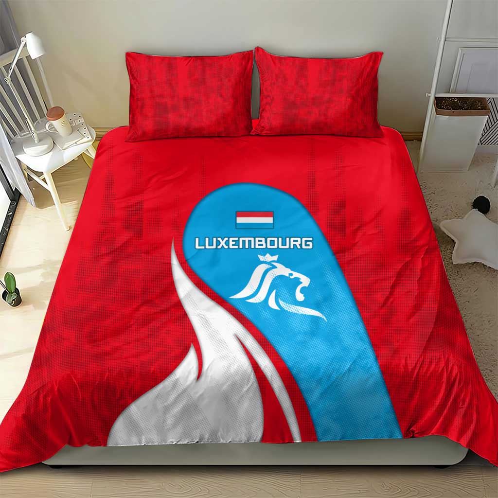 Luxembourg Bedding Set with National Flag Colors and White Lion Crest Design