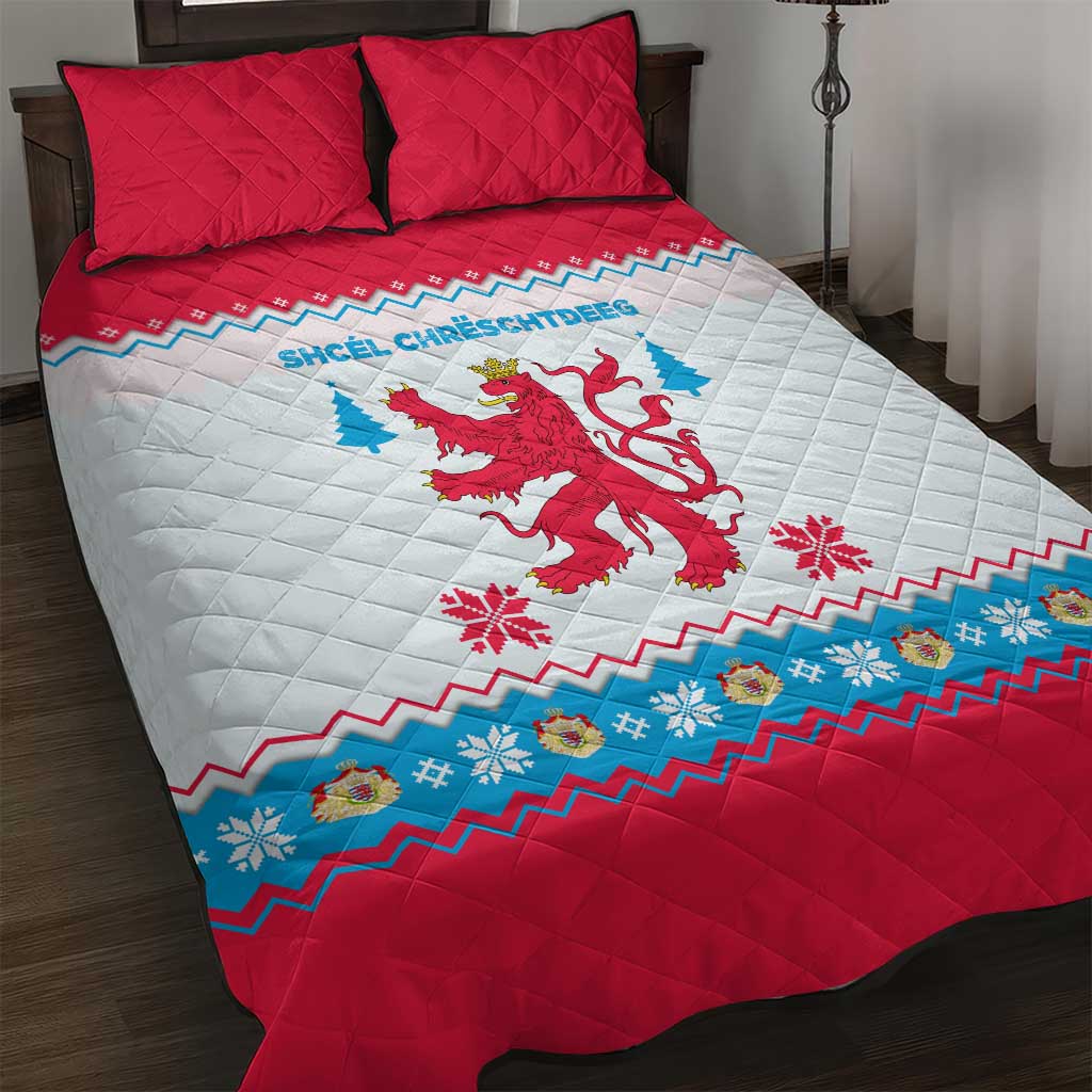 Luxembourg Christmas Quilt Bed Set with Red Lion Crest and Snowflake Pattern