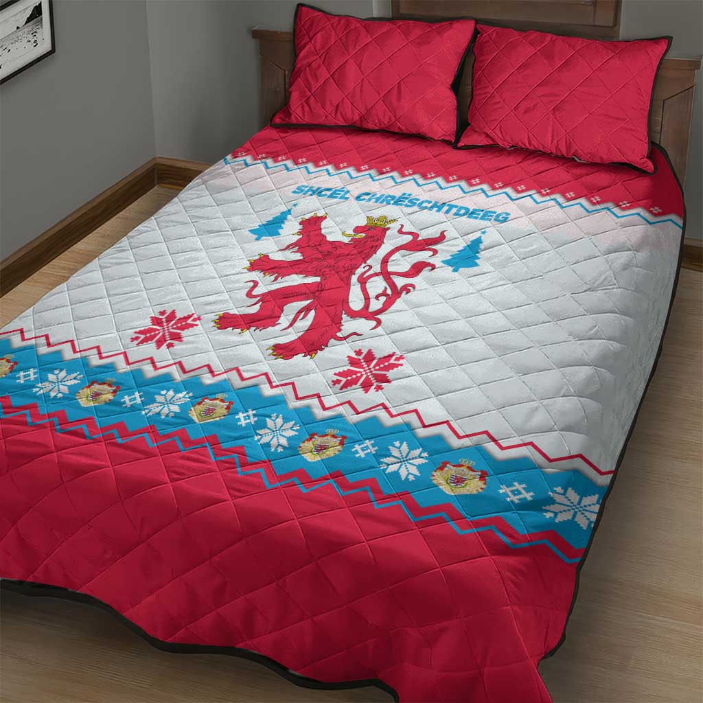 Luxembourg Christmas Quilt Bed Set with Red Lion Crest and Snowflake Pattern