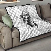 Dartboard Skull Darts Quilt with Torn Stone Texture and Cracked Marble Design - Wonder Print Shop