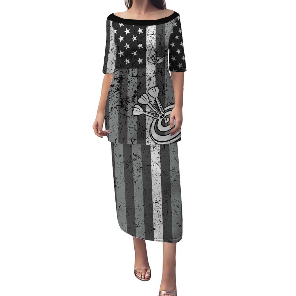 Grunge American Flag Darts Puletasi with Dartboard Target and Black White Stars - Wonder Print Shop
