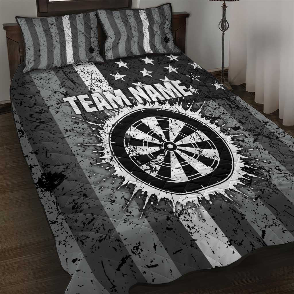 Grunge American Flag Darts Quilt Bed Set with Dartboard Target and Black White Stars - Wonder Print Shop